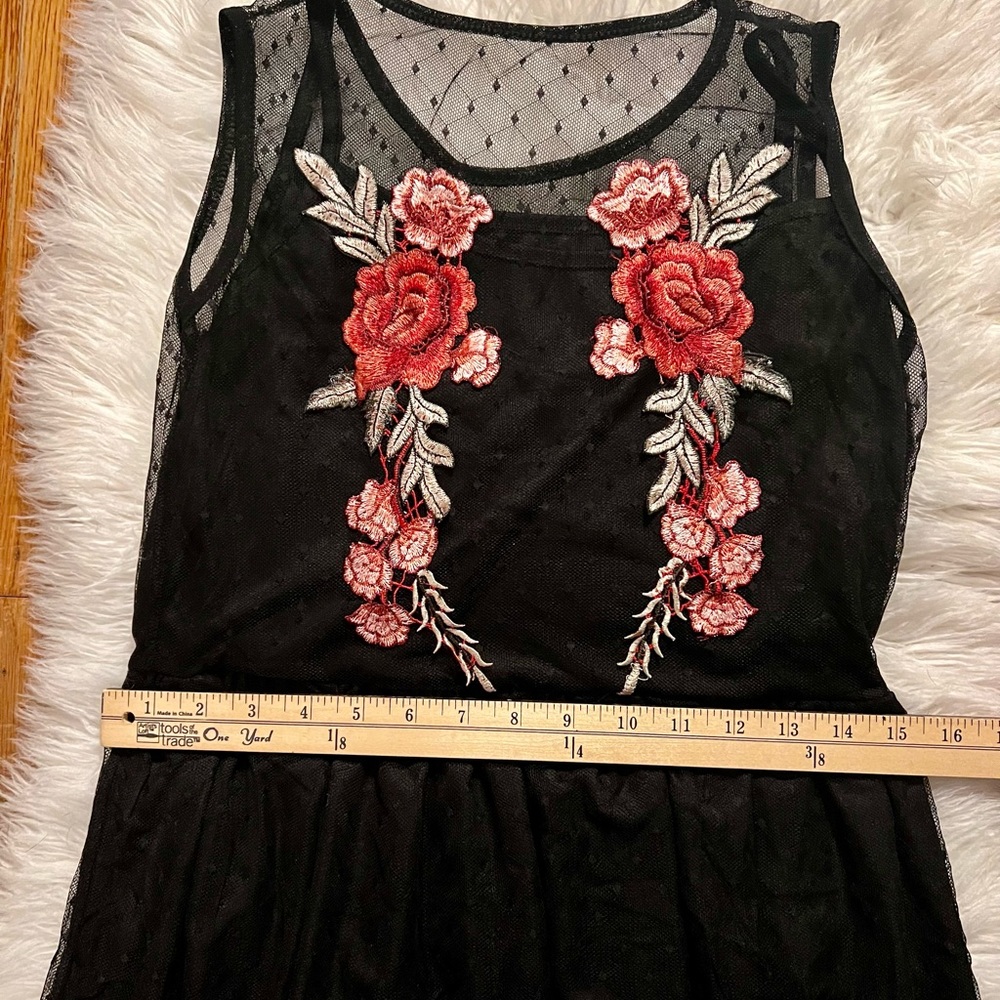 Dress- small - Picture 7 of 8